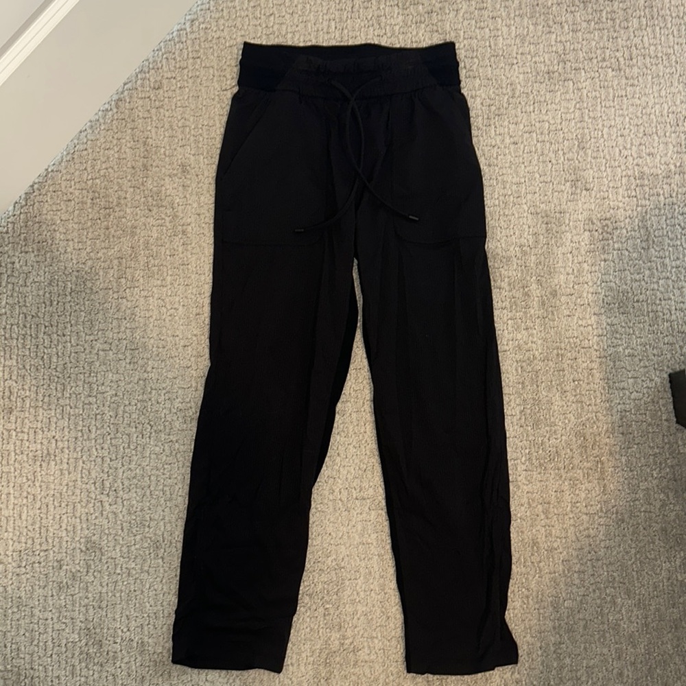 Lululemon Dance Studio Crops